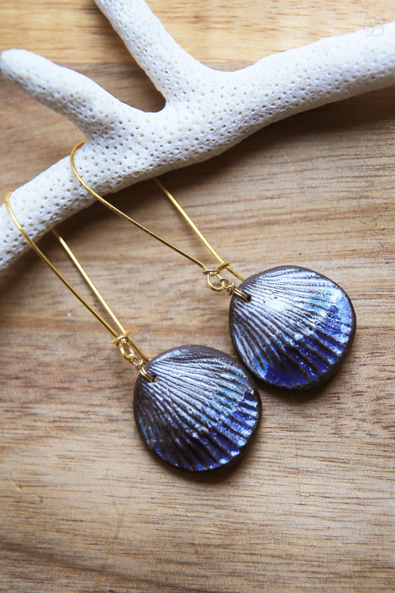 Shell Pleatings / Black Clay Ceramic Earrings