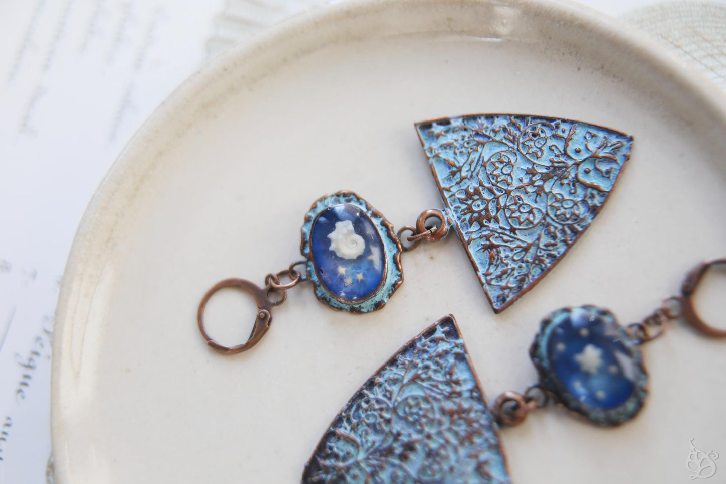 Meteor Shower / Okinawan seashell and sand earrings