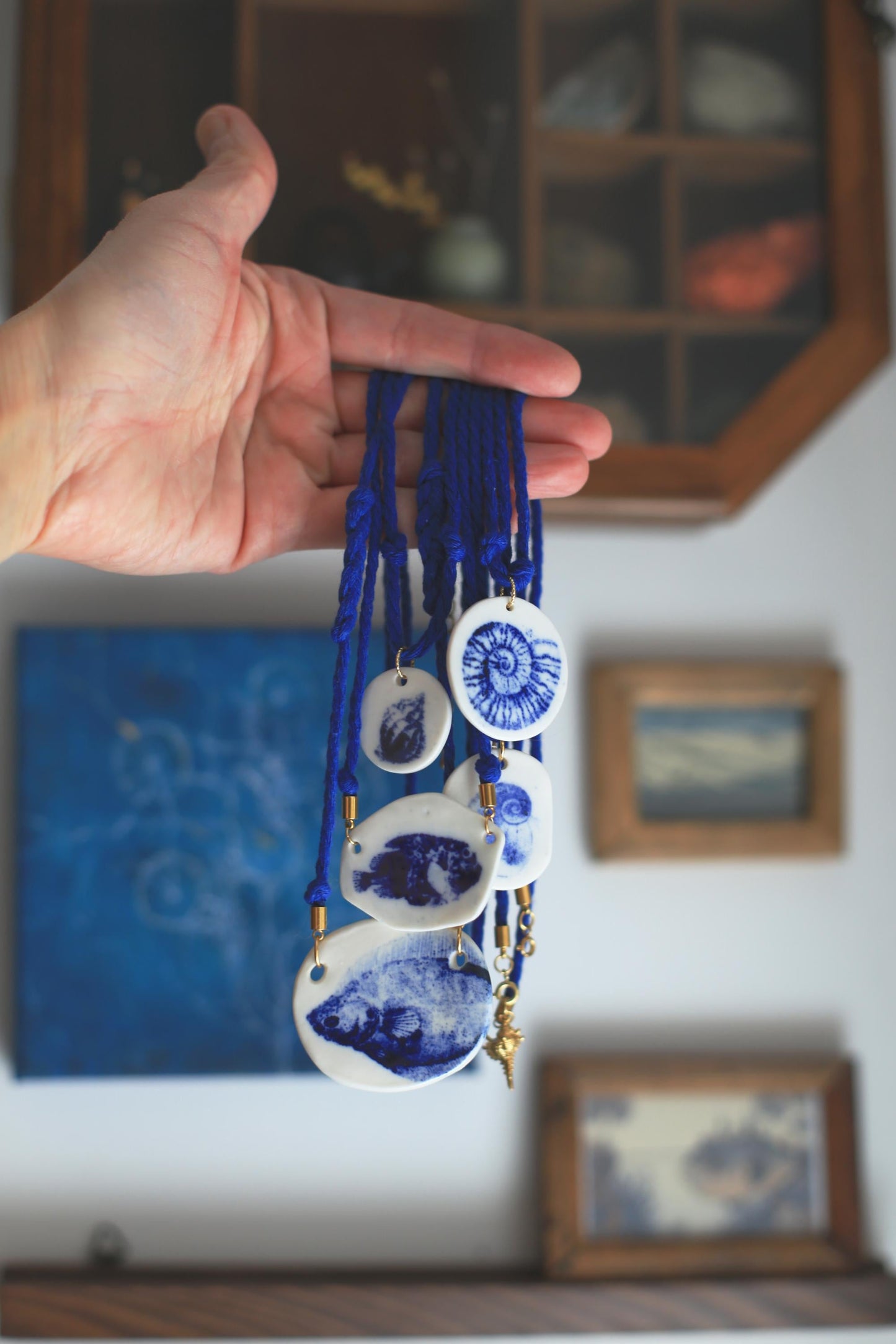 Cyclopteridae / Illustration Porcelain Necklace