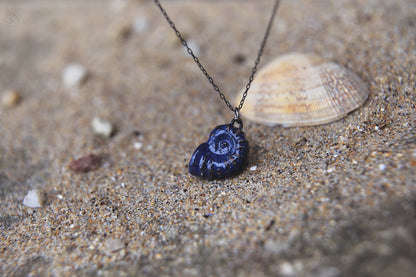 Knock-knock / Ceramic Pendant