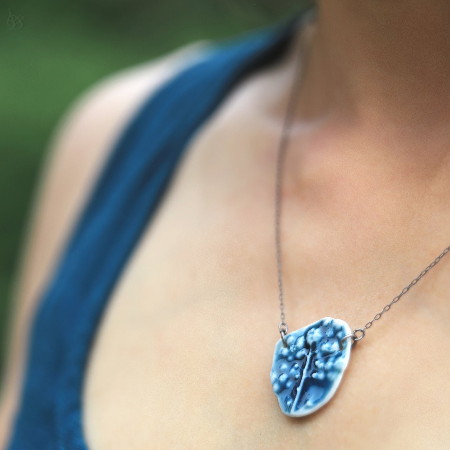 Forget-me-not / Porcelain Pendant