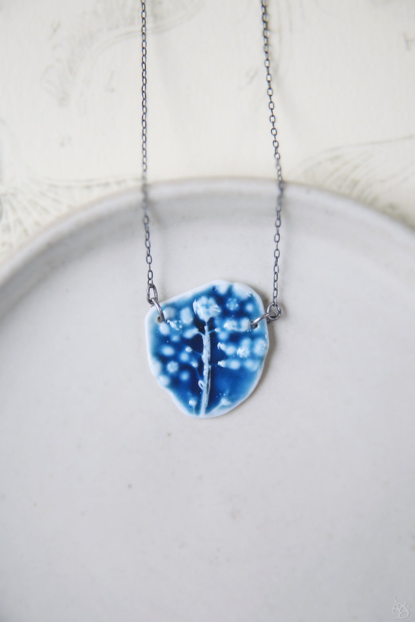 Forget-me-not / Porcelain Pendant