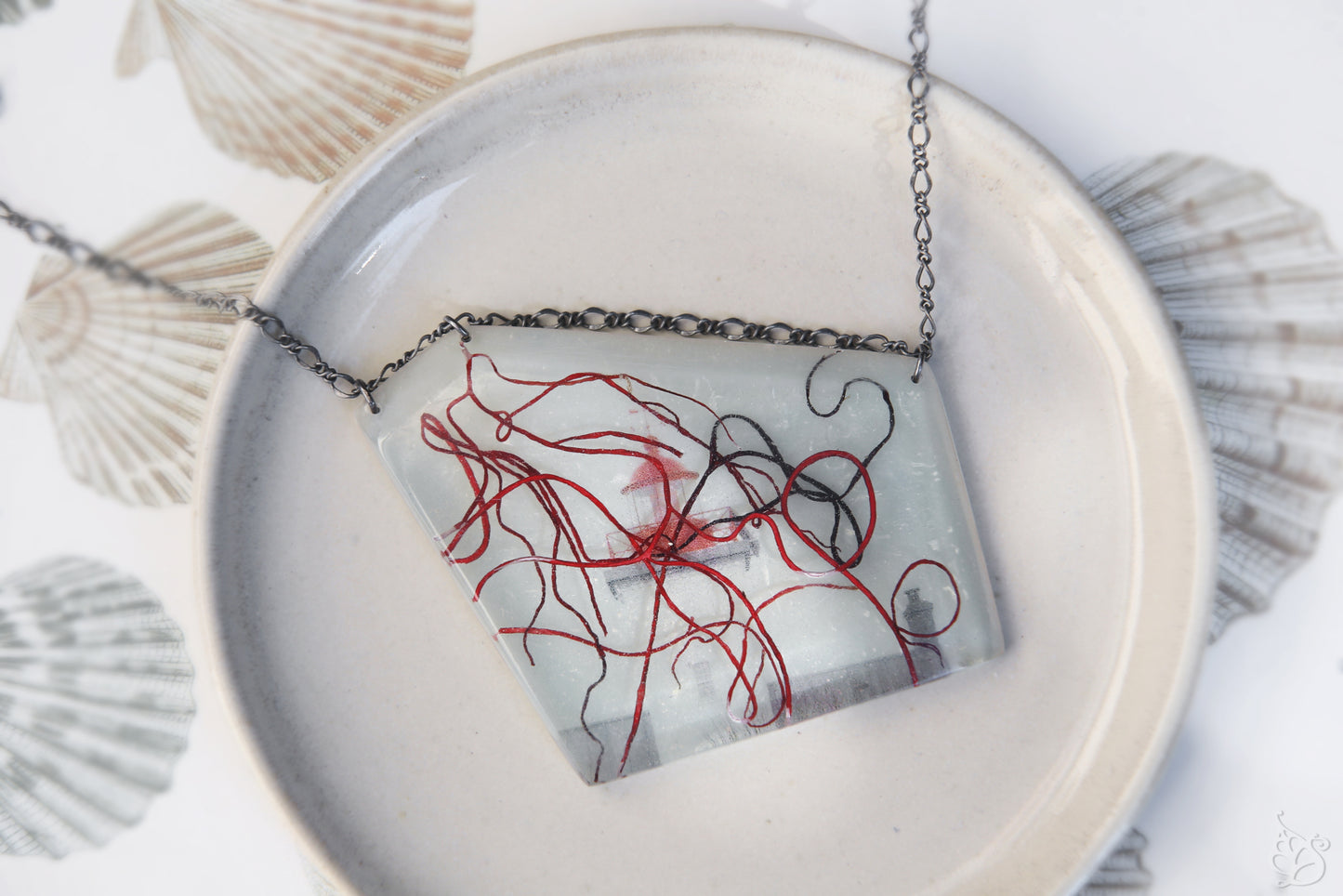 Phare de la pointe d'Agon / Normandy necklace and backlace