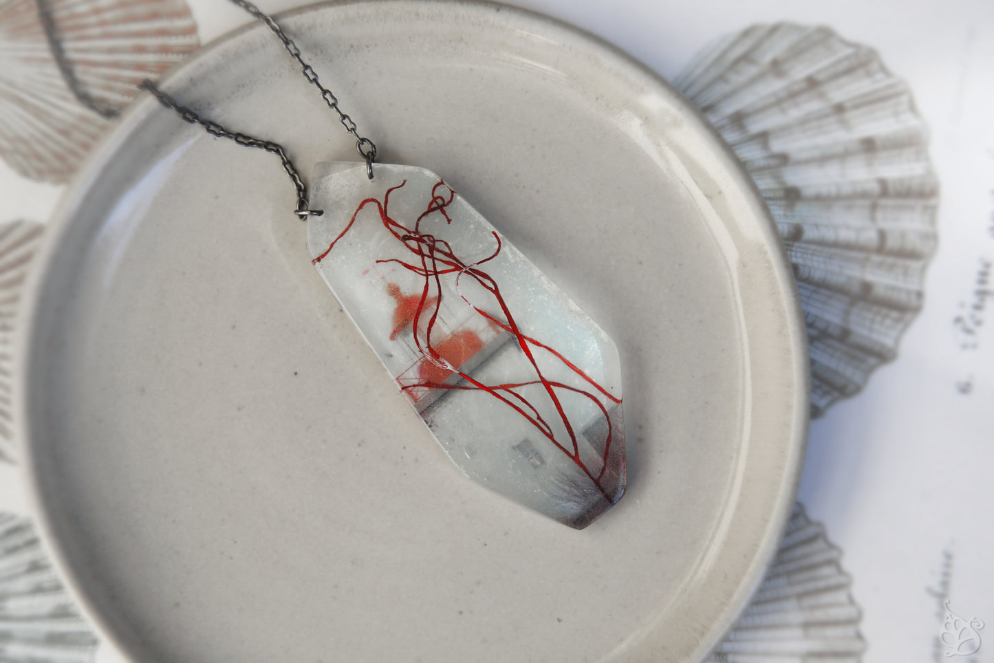 Phare de la pointe d'Agon / Normandy necklace and backlace