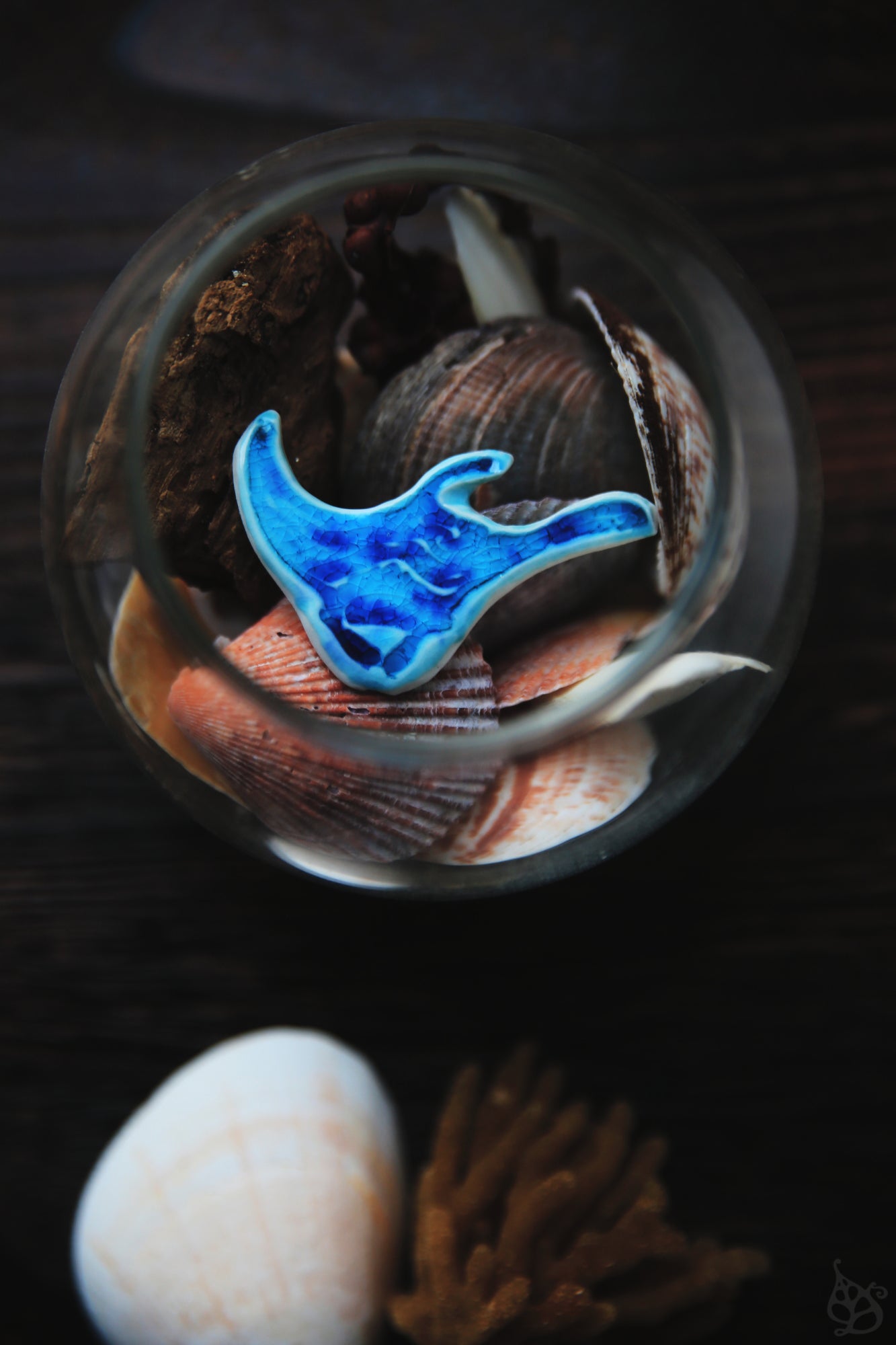 Turquoise Drift / Porcelain Brooches
