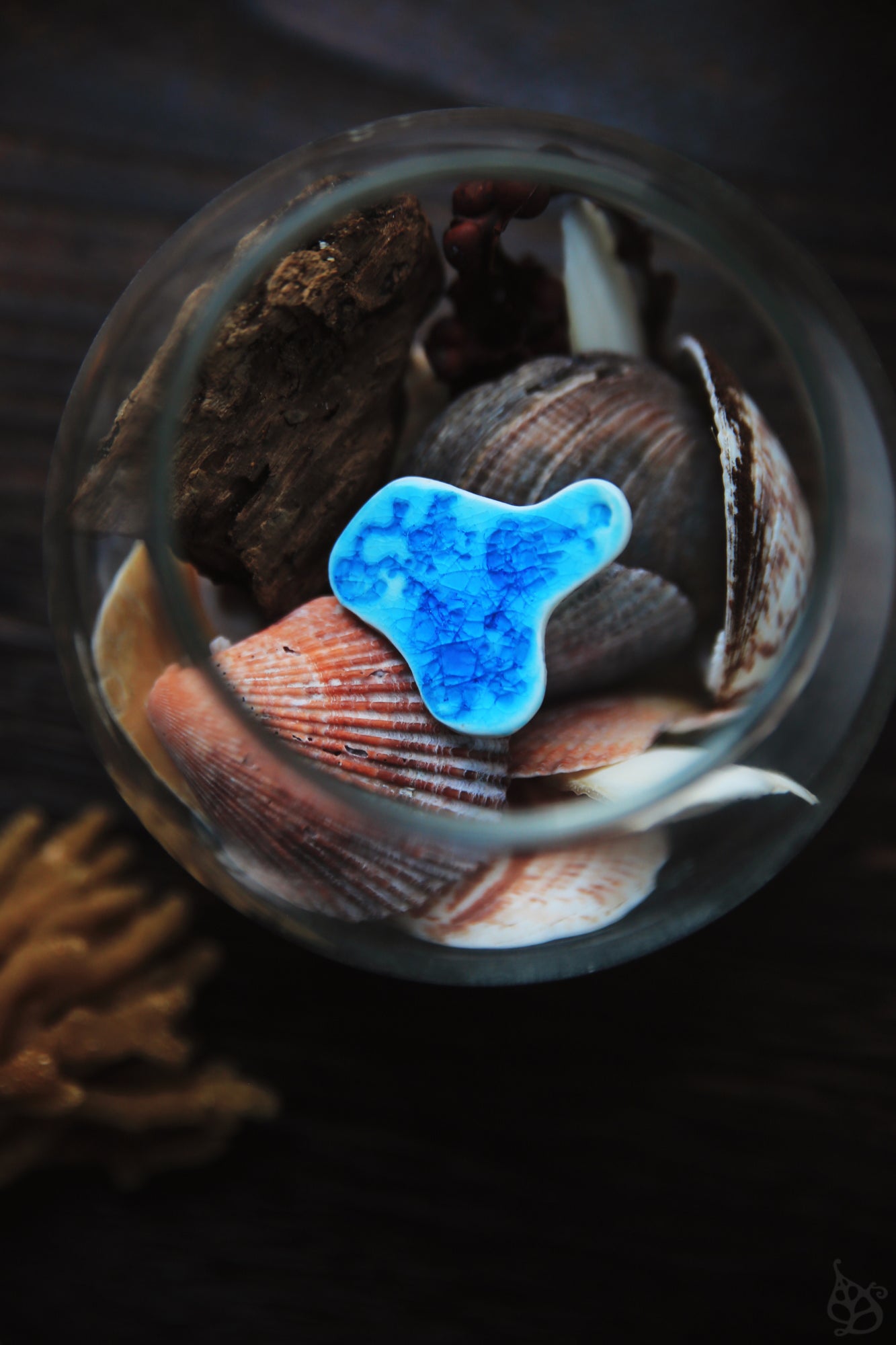Turquoise Drift / Porcelain Brooches