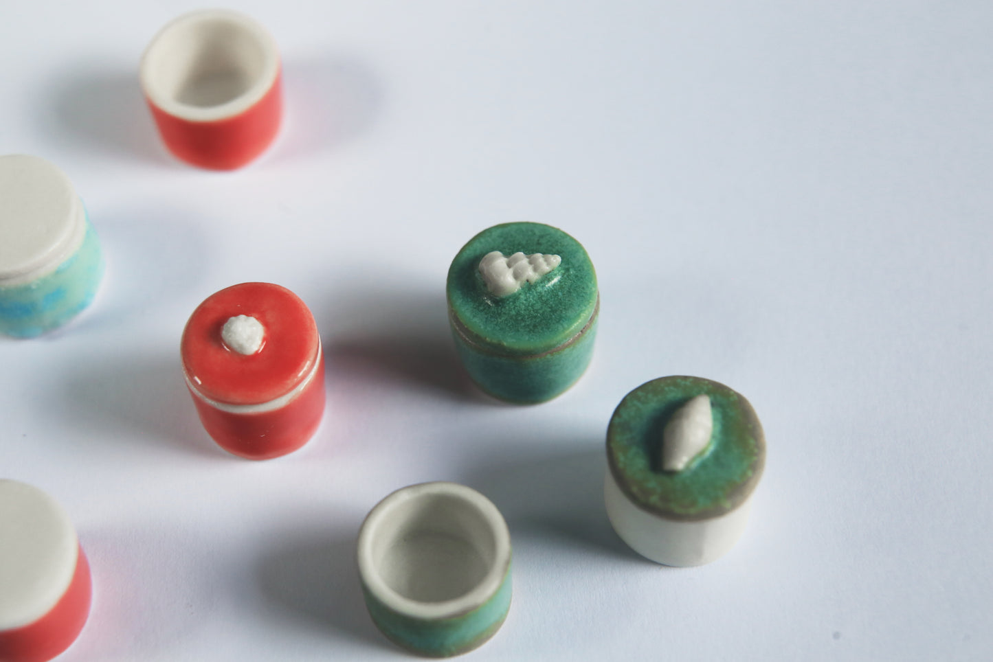 Memory for Details / Porcelain Miniature Boxes