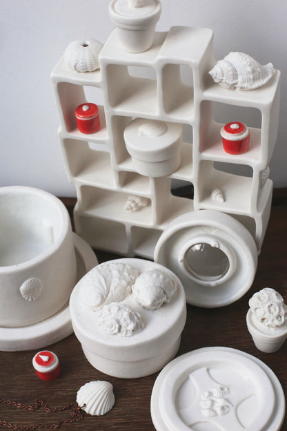 Memory for Details / Porcelain Miniature Boxes