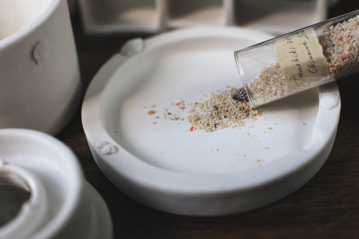 Tri Caché / Miniature Beachcombing set in Porcelain
