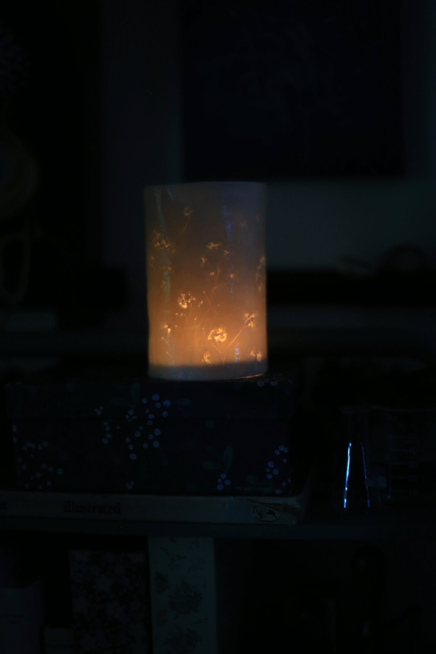 Porcelain lights / Candle-holder lanterns