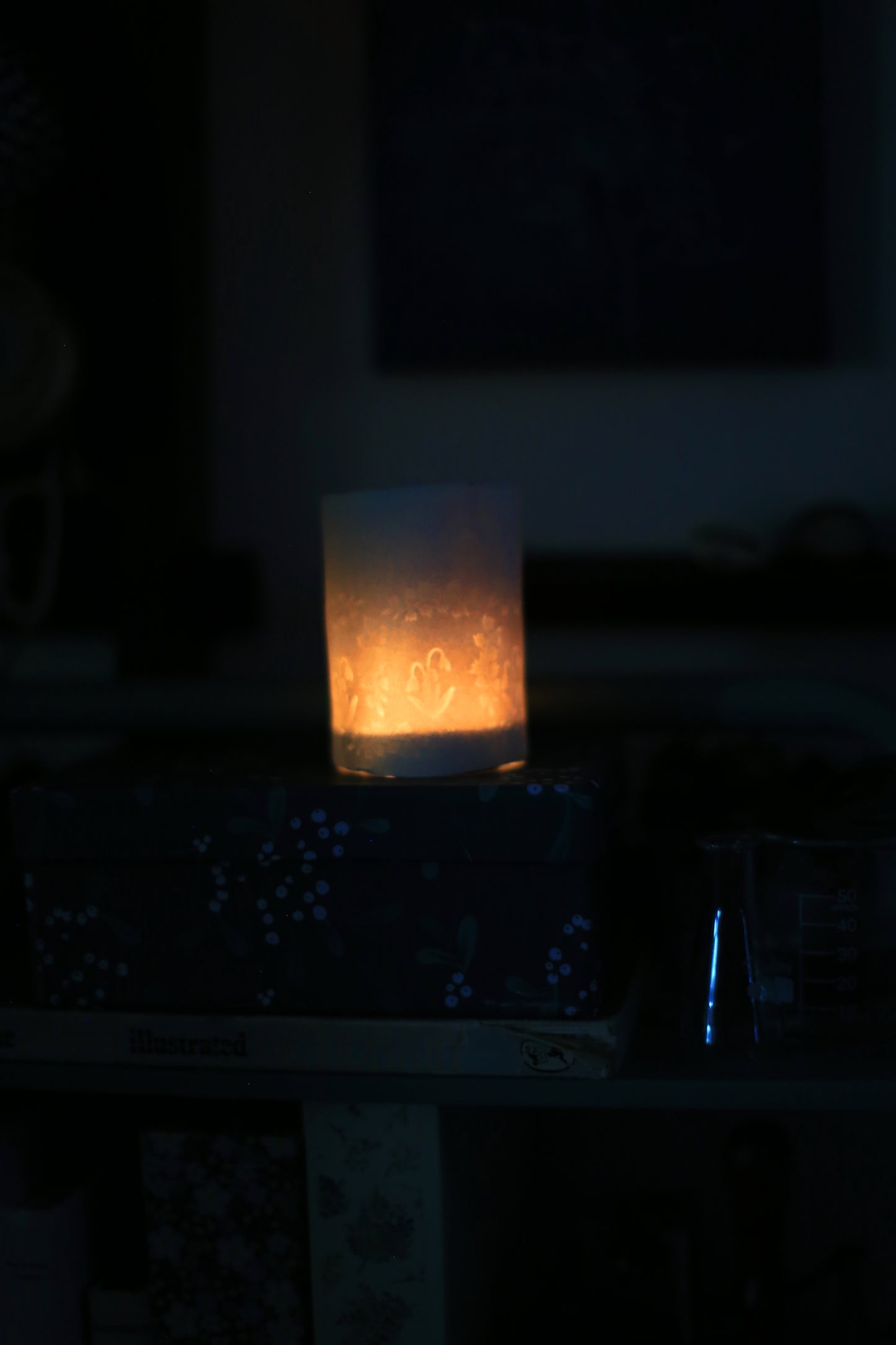 Porcelain lights / Candle-holder lanterns