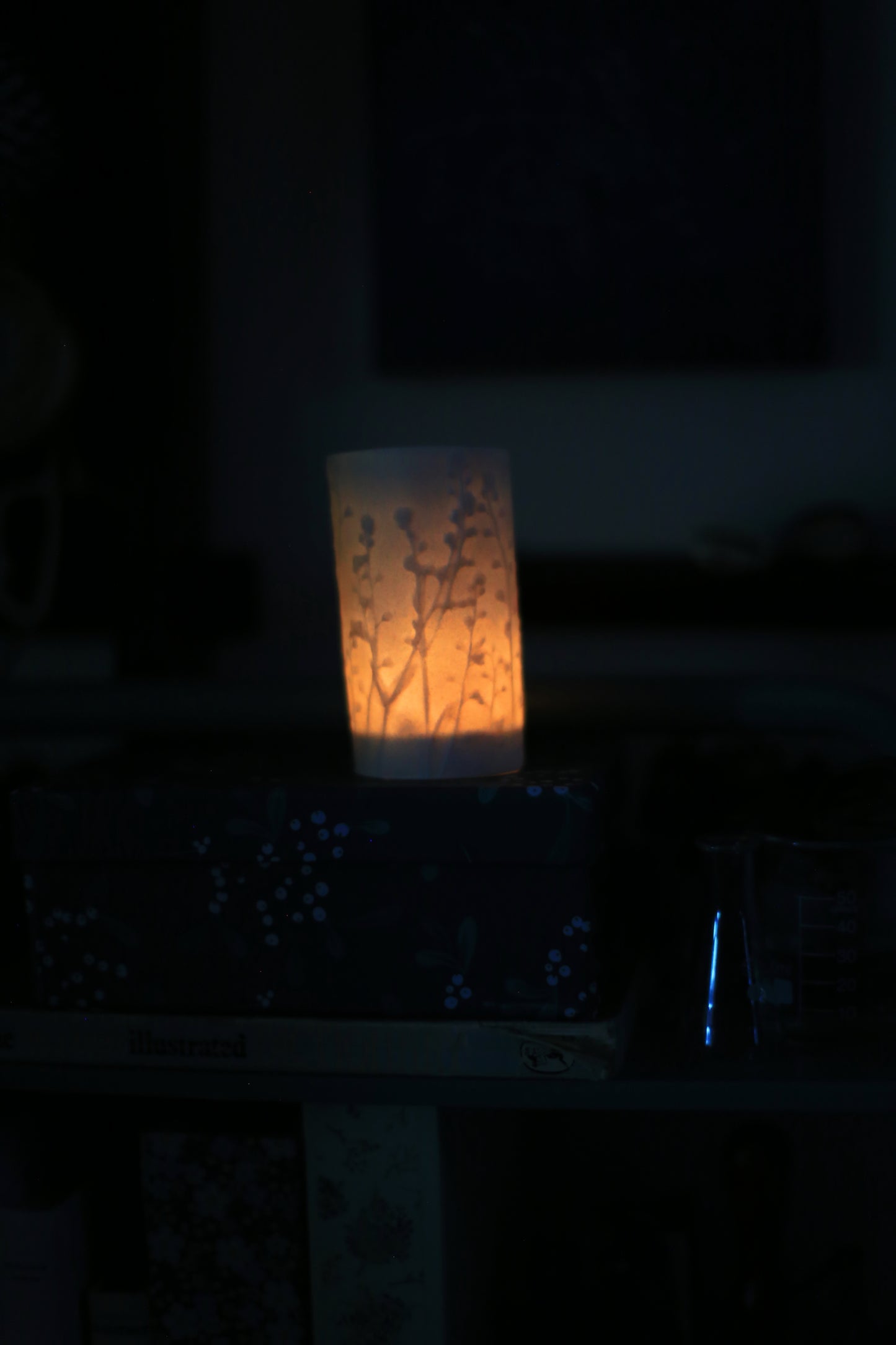 Porcelain lights / Candle-holder lanterns