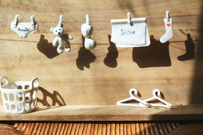 La Grande Lessive / Porcelain Necklaces