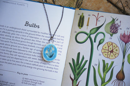 Drops / Porcelain pendant.