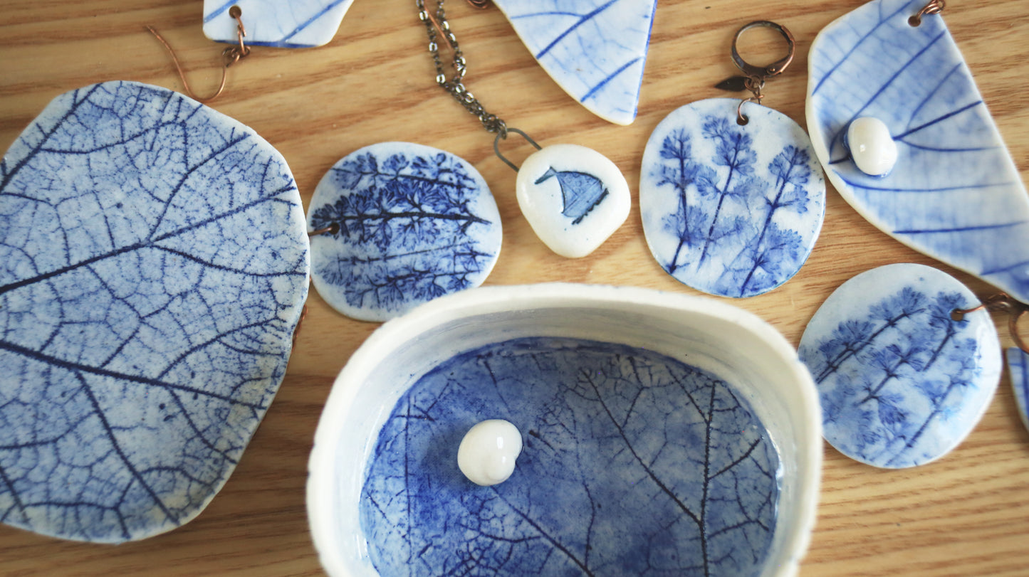 Tiny Sail / Porcelain Pendant