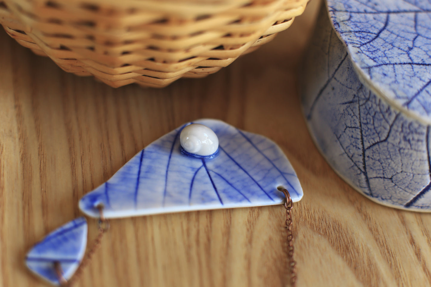 Snail Shards / Porcelain Jewellery Set