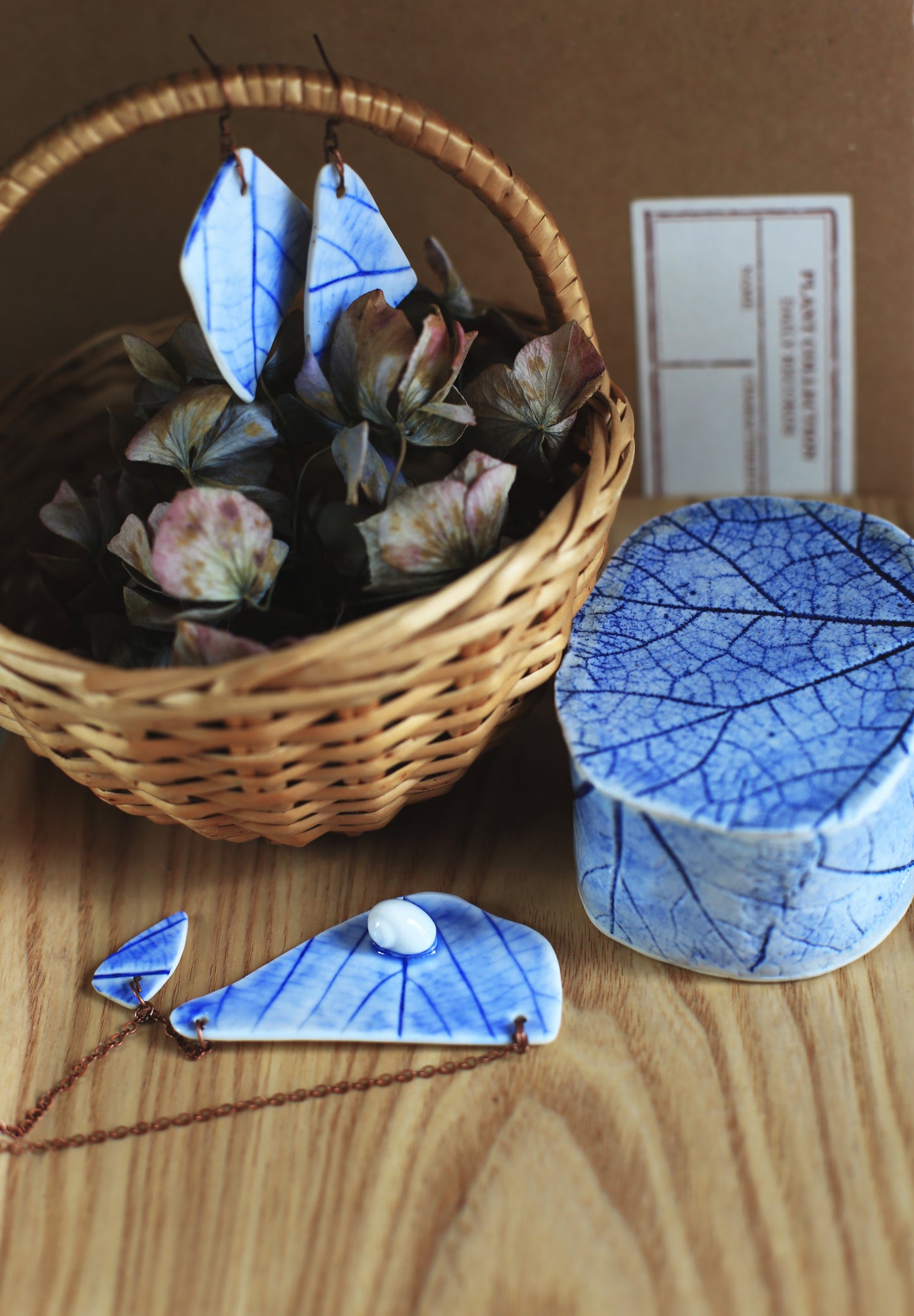 Snail Shards / Porcelain Jewellery Set