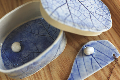 Little Secret / Porcelain Box