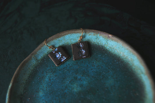 Sequence / Black Ceramic Earrings with Seashell Imprints