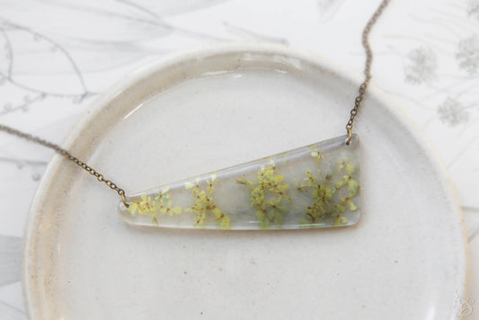 Garden Dweller / Pressed flowers from Brittany / Pendant