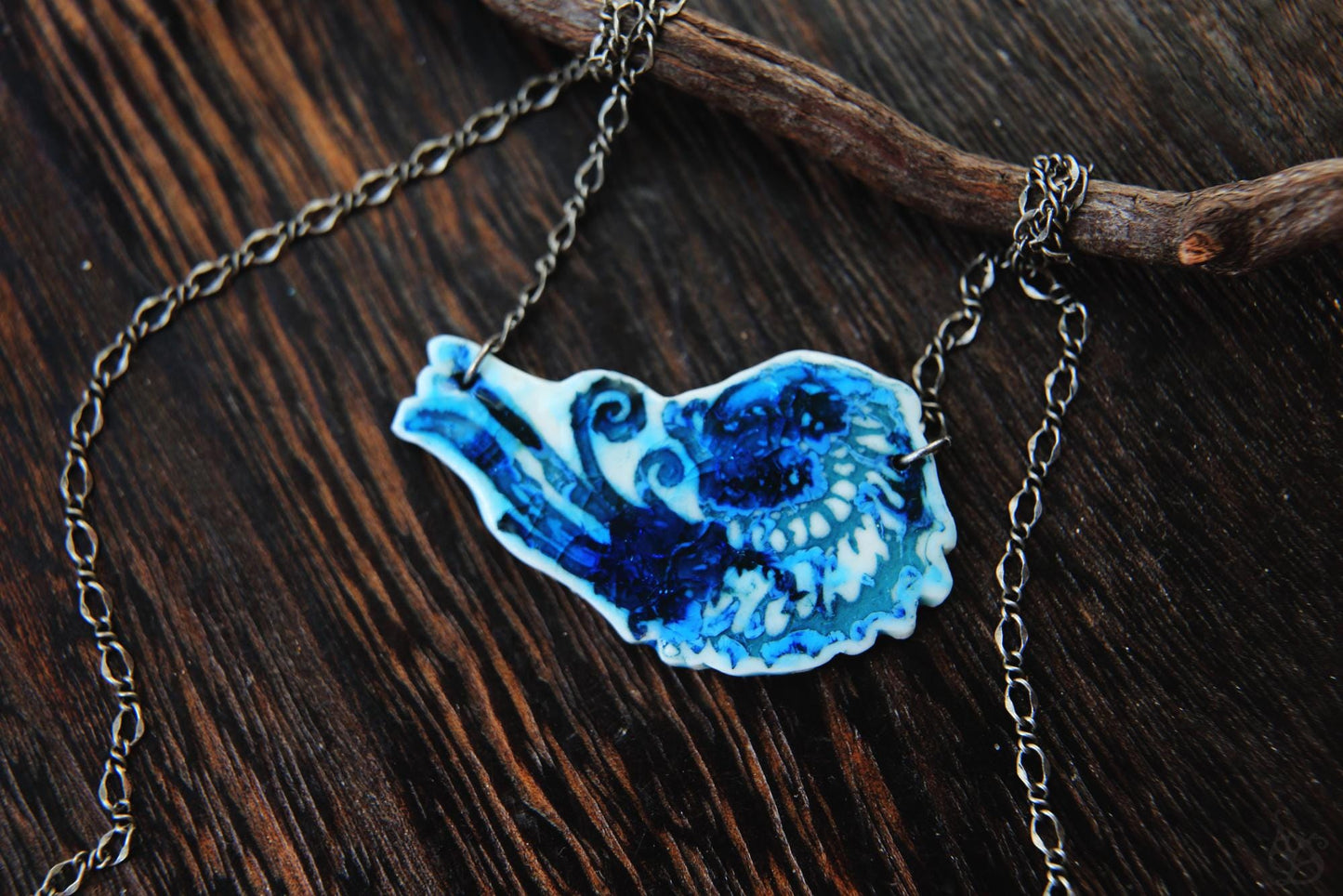 Shifter / Porcelaine Necklace