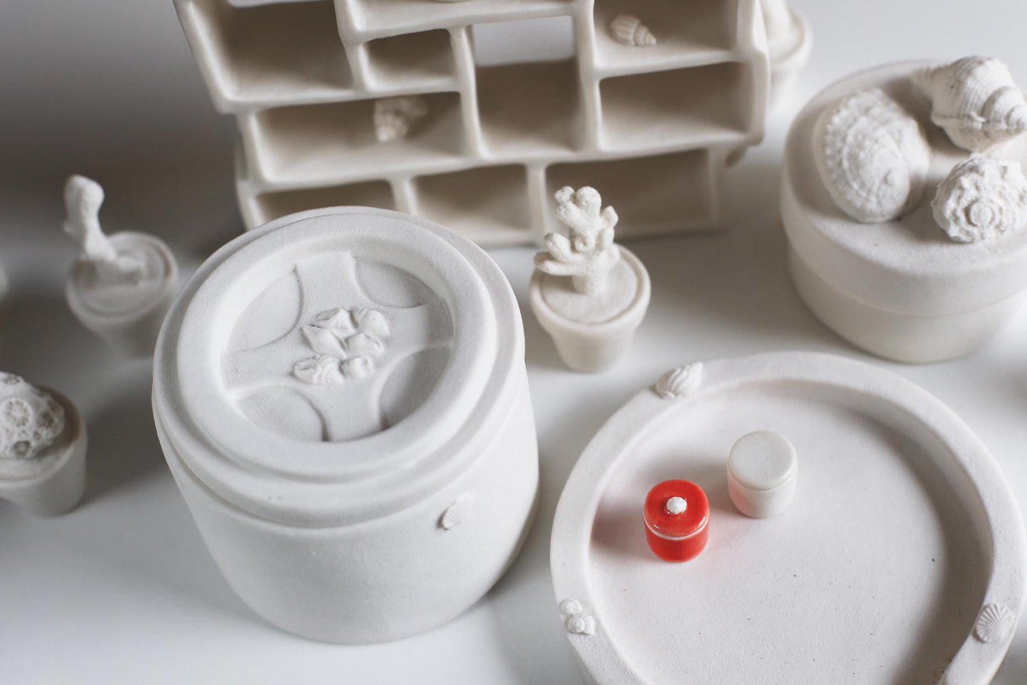 Memory for Details / Porcelain Miniature Boxes
