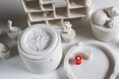 Memory for Details / Porcelain Miniature Boxes