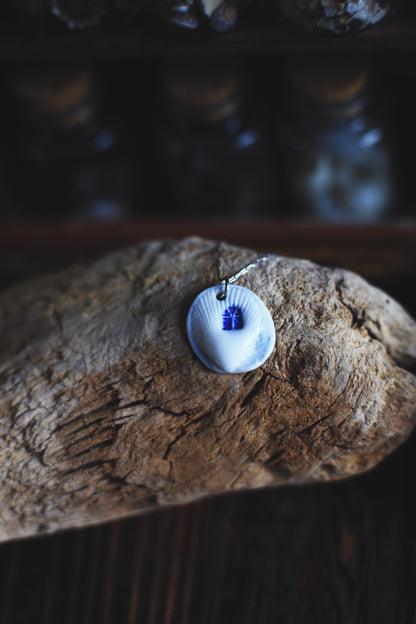Housewarming Scallop / Porcelain Pendant