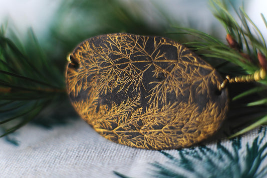 Golden Net / Black Ceramics Necklace with Botanical Imprint