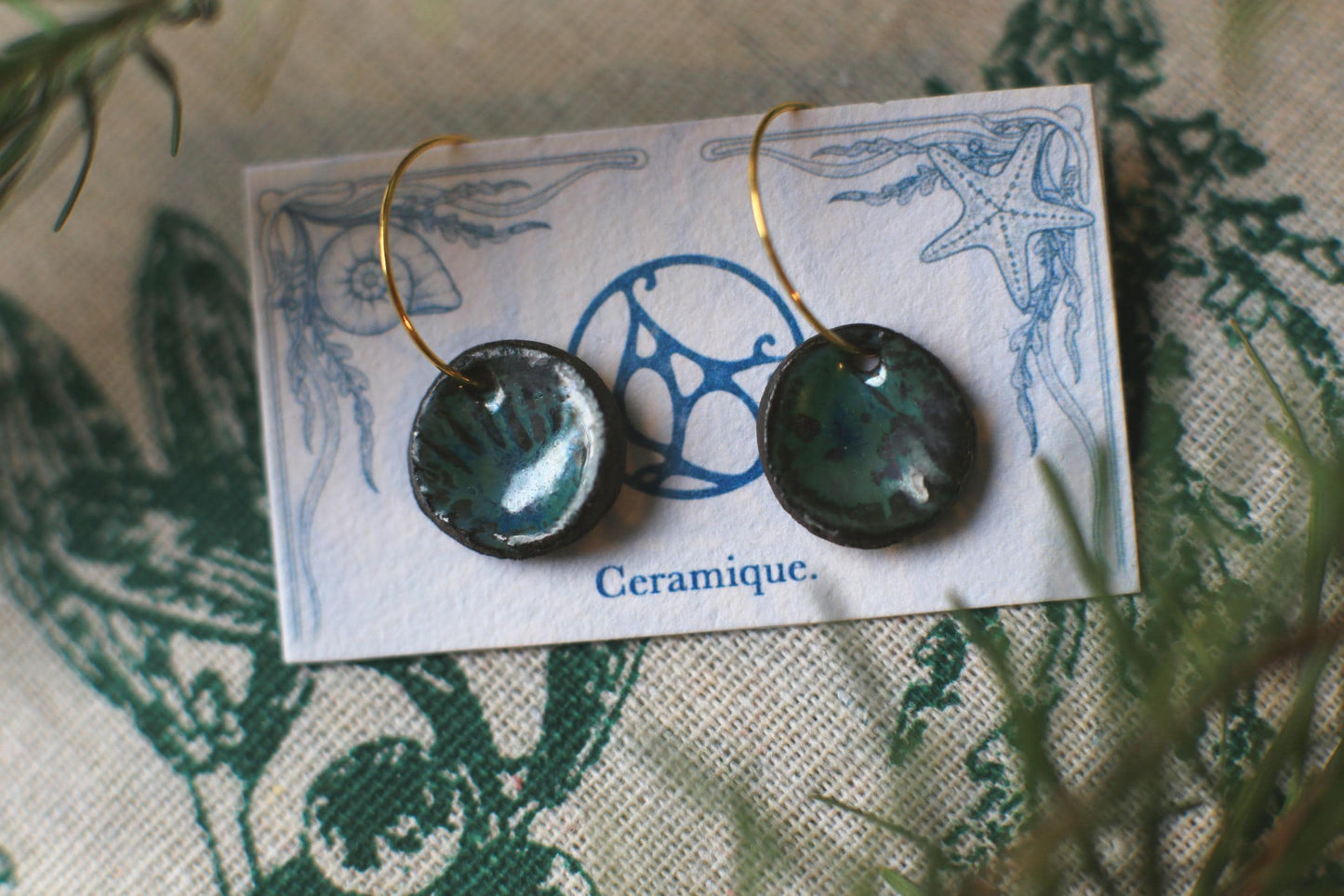 Ebb and Flow /Black Ceramics Hoop Earrings with Seashell Relief