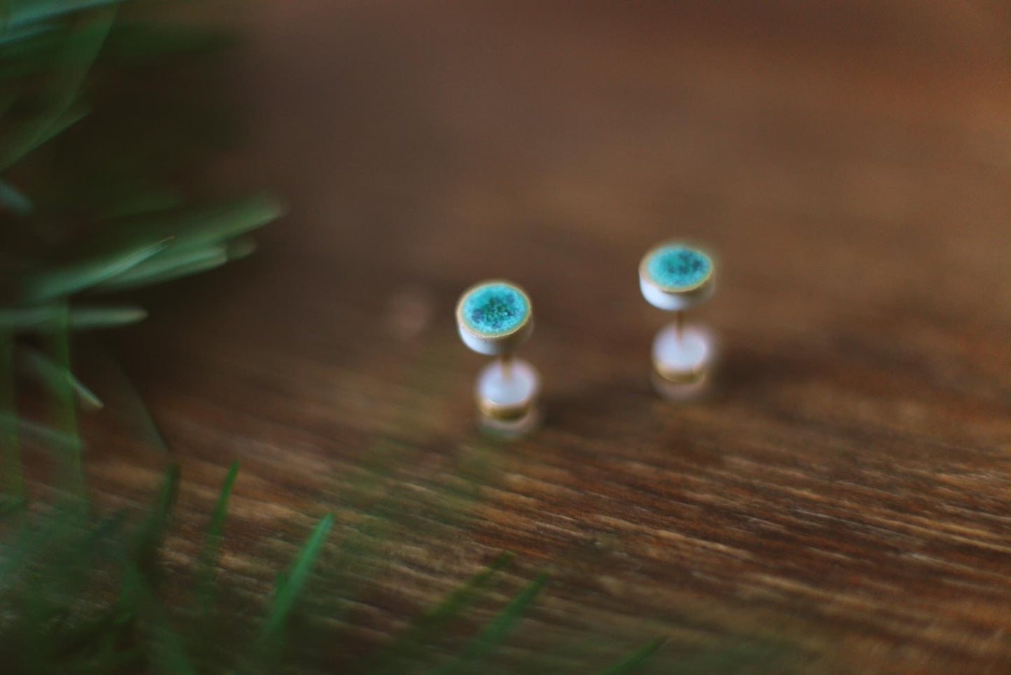 Points / Porcelain Gold-plated Stud Earrings