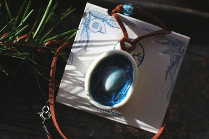 Scallop Nest / Porcelain Necklace