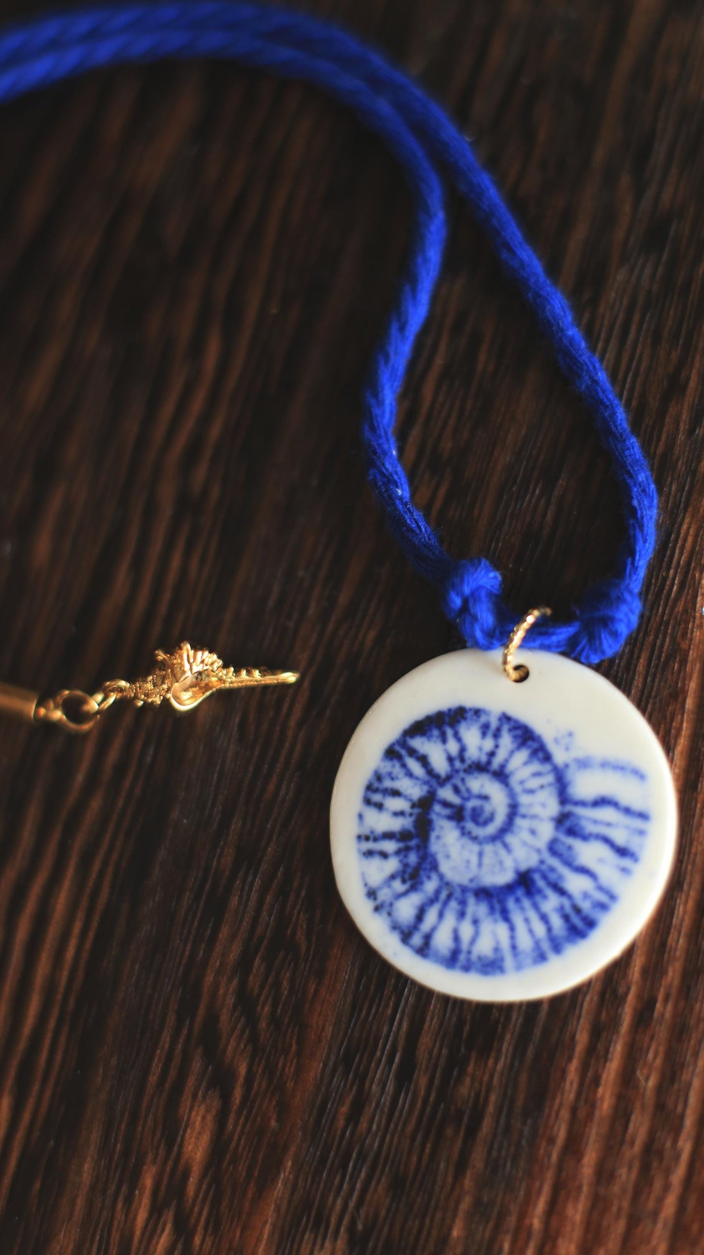 Planispiral / Illustration Porcelain and Seashell Charm Necklace