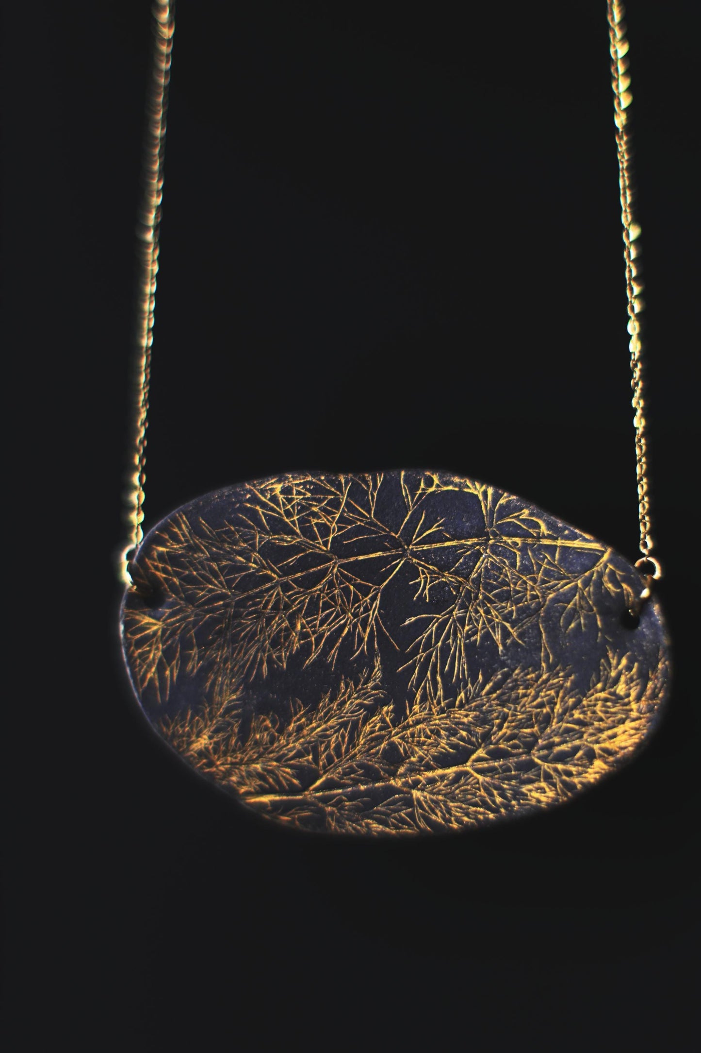 Golden Net / Black Ceramics Necklace with Botanical Imprint