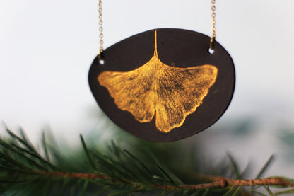 Biloba / Ceramic Necklace