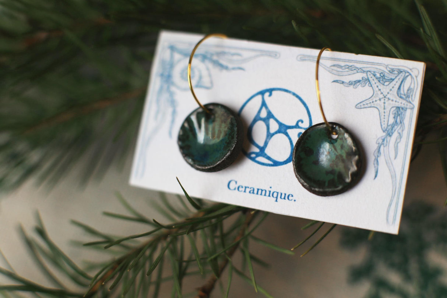 Ebb and Flow /Black Ceramics Hoop Earrings with Seashell Relief