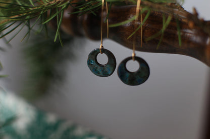 Sea Wreaths / Ceramic Earrings and Pendant with Seashell Imprints