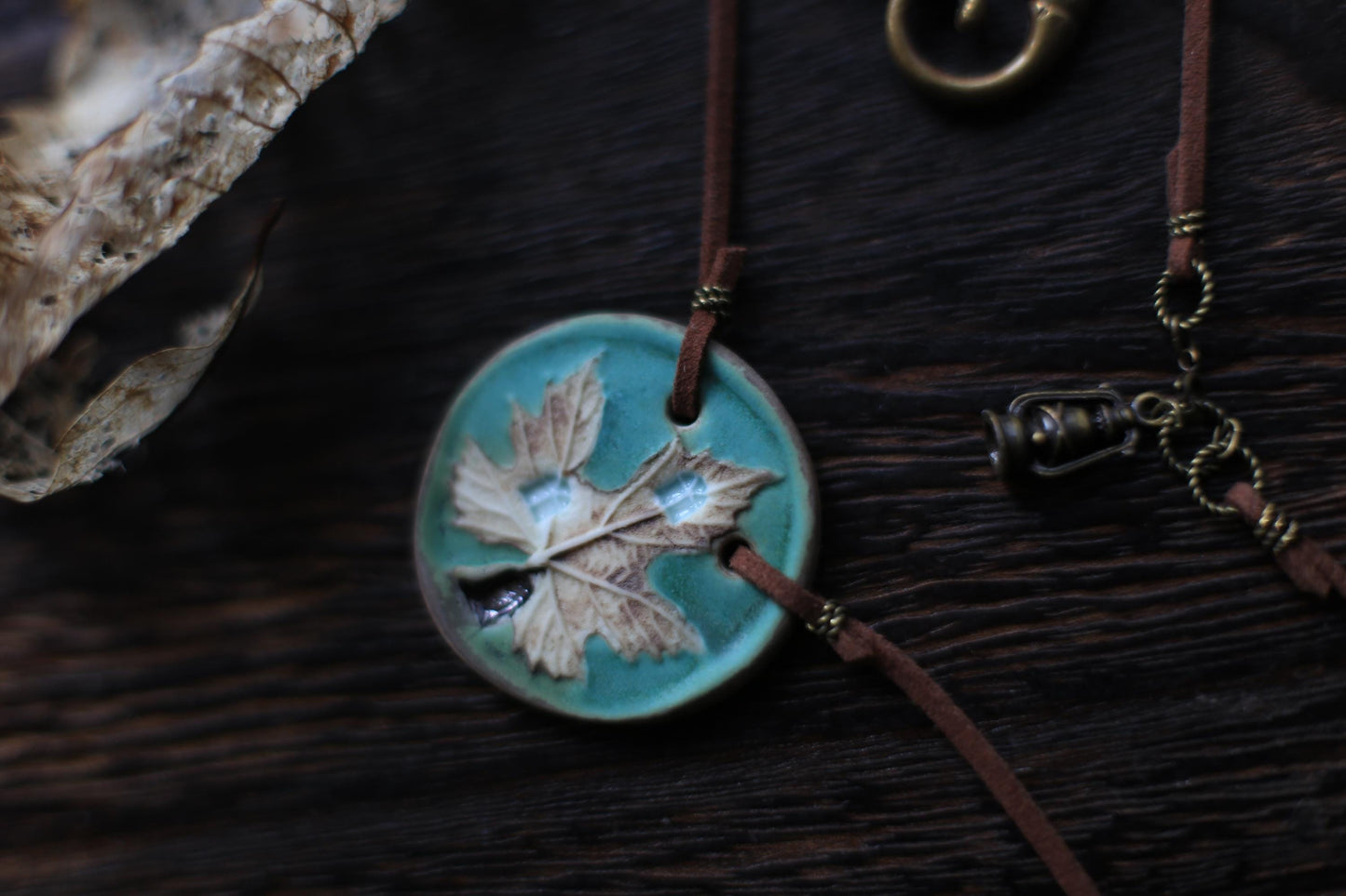 Leaf Home / Porcelain Pendant