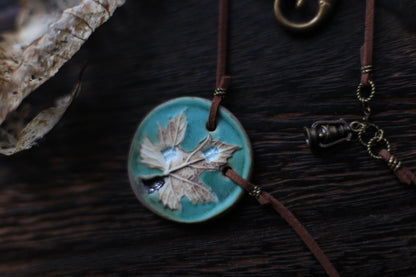Leaf Home / Porcelain Pendant