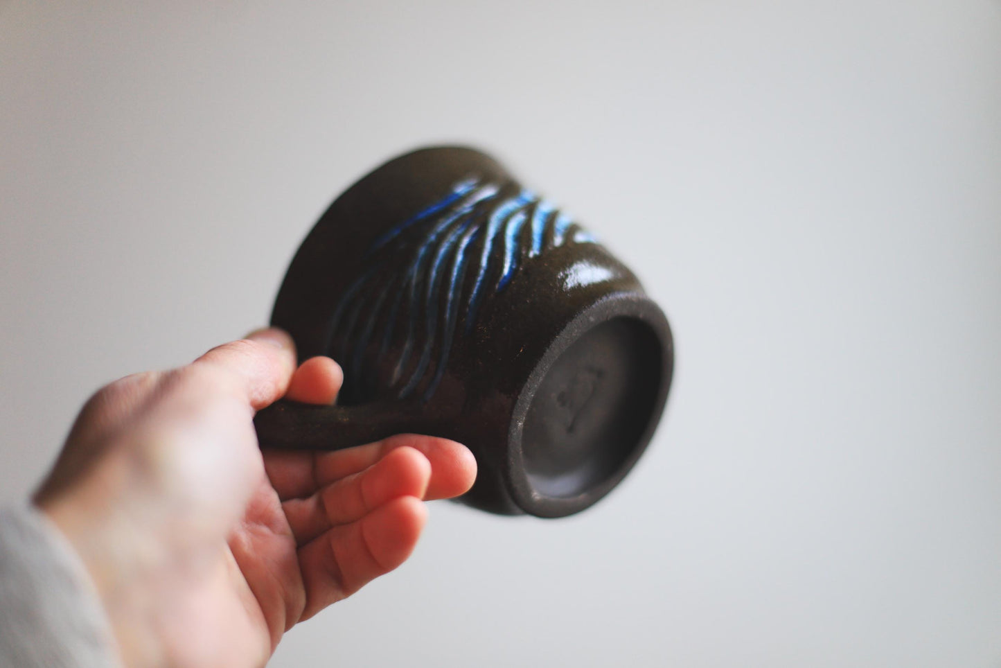 Winds / Black Ceramics Mug