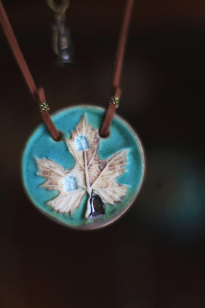 Leaf Home / Porcelain Pendant
