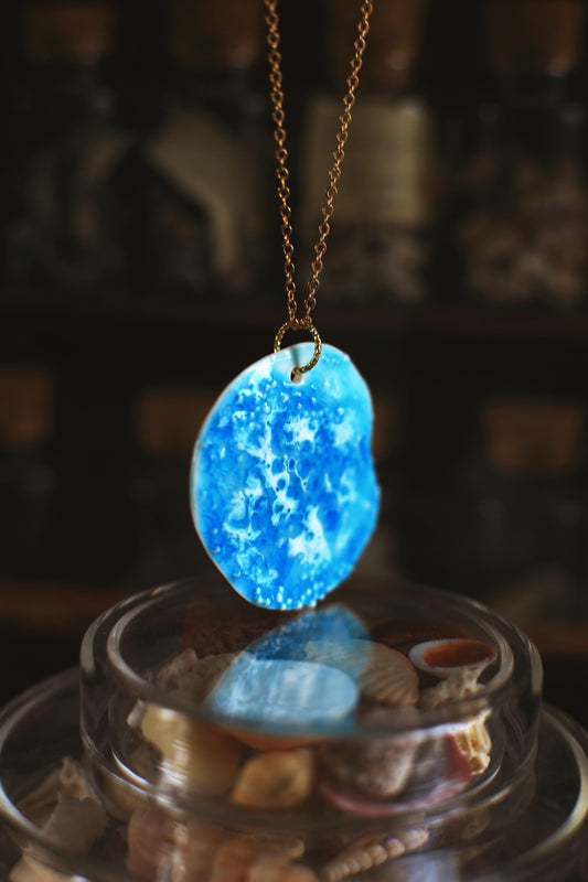 Sandy Bottom / Porcelain Pendant with Okinawan Sand Relief
