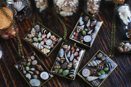 Beachcombing Collection / Mini Seashells Pendant