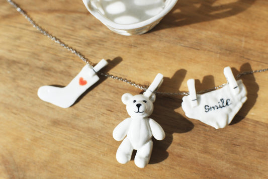 La Grande Lessive / Porcelain Necklaces